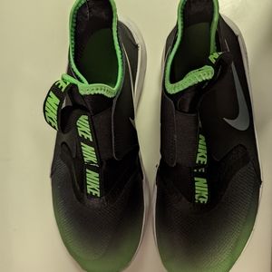 Nike boys Flexrunner 3.5y